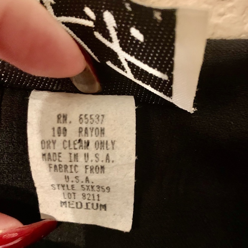 Vintage A.K.F. New York Long Rayon Blouse Medium Black Pattern Made in U.S.A. - Picture 11 of 15